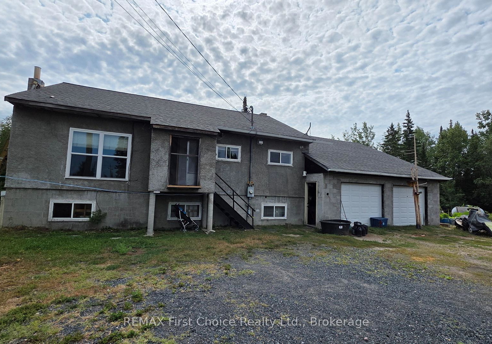 2185-e-highway-17-east-highway-kenora-ontario-x13774462
