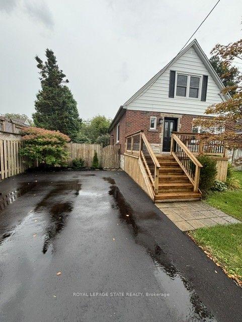 46-delevan-crescent-hamilton-ontario-x13774556