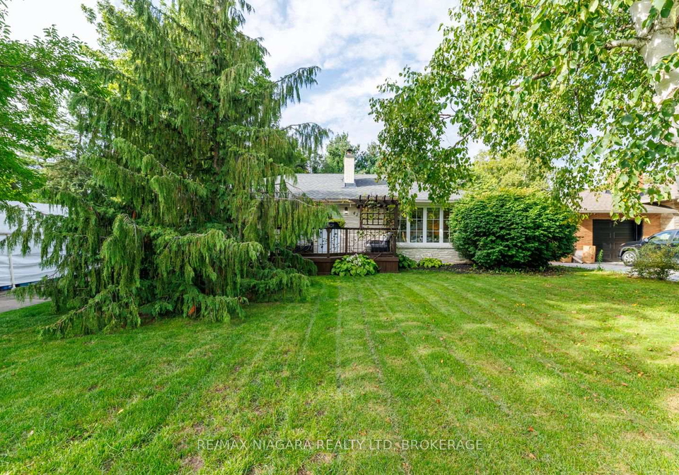 42-strathcona-drive-s-pelham-ontario-x13774838