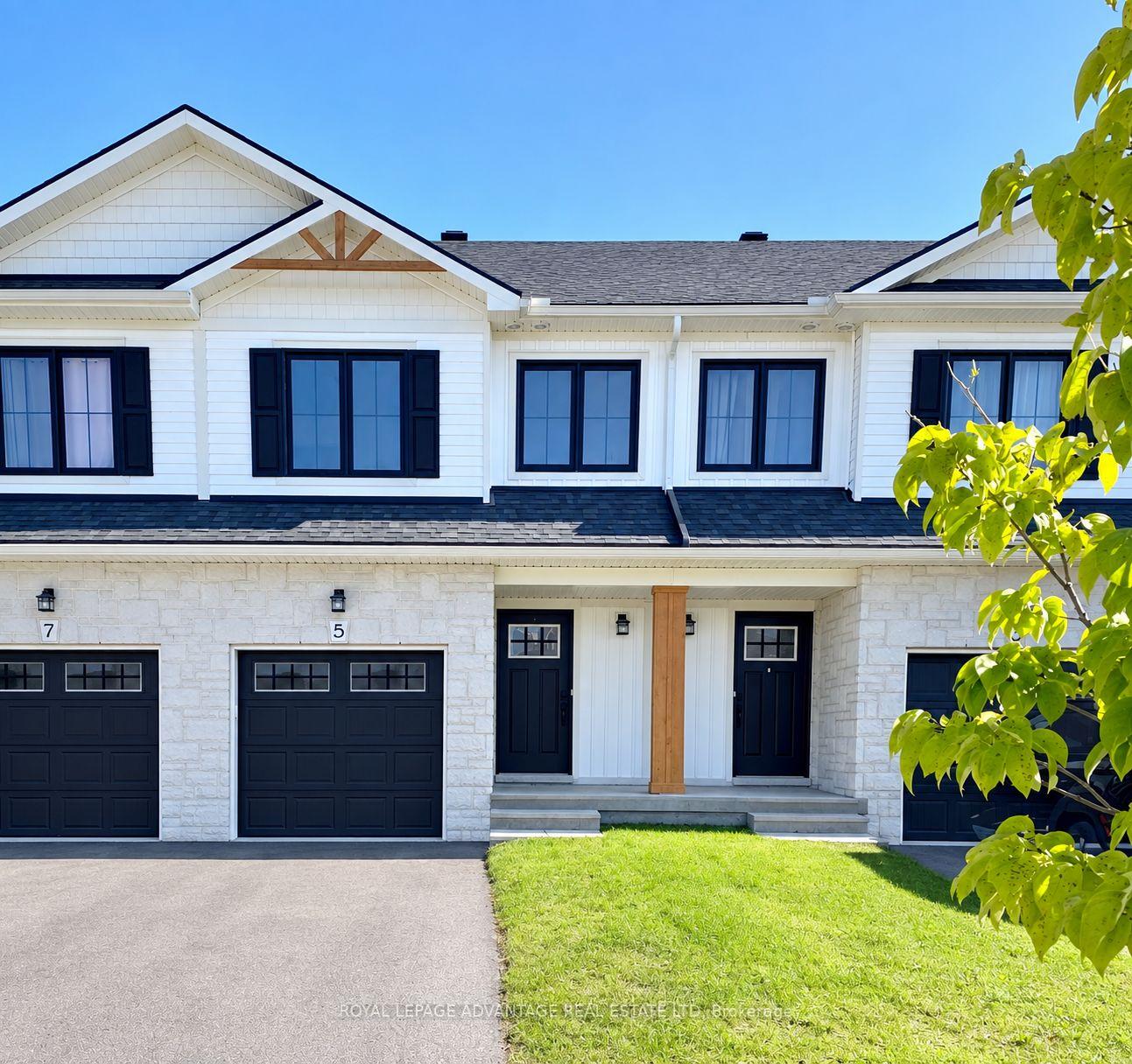 5-whitcomb-crescent-smiths-falls-ontario-x13775024