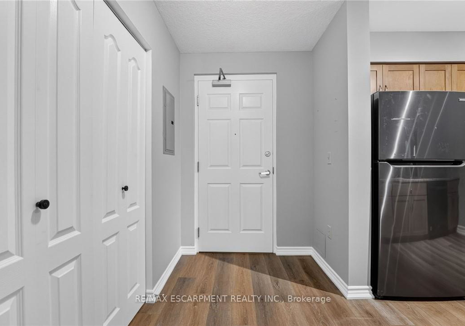 317-lock-street-w-haldimand-ontario-x13775362