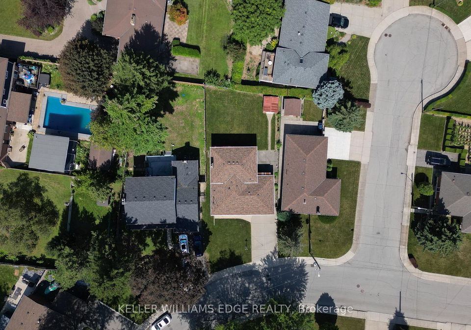 225-nugent-drive-hamilton-ontario-x13775510