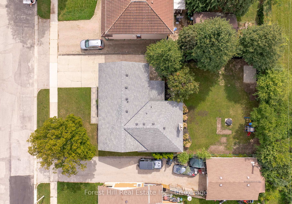 31-gay-crescent-kitchener-ontario-x13775678