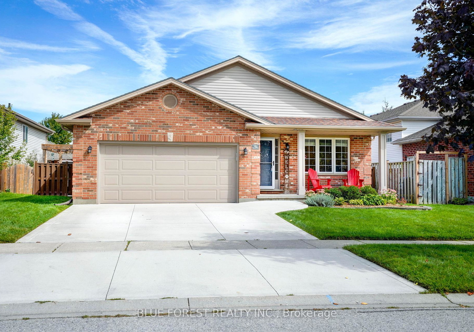 11-edgewell-crescent-central-elgin-ontario-x13775828