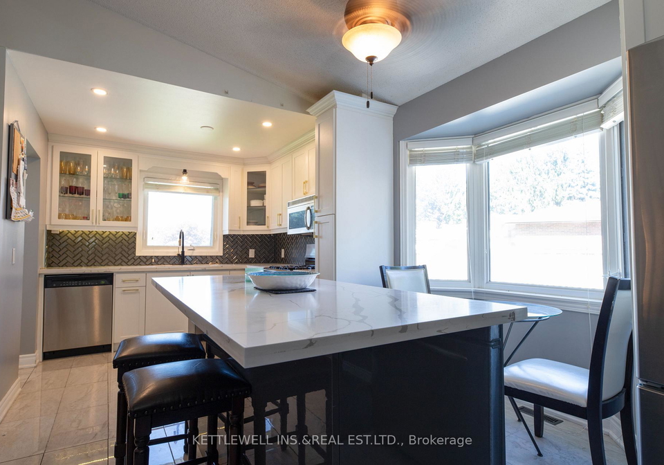 17-elgin-place-w-strathroy-caradoc-ontario-x13775938