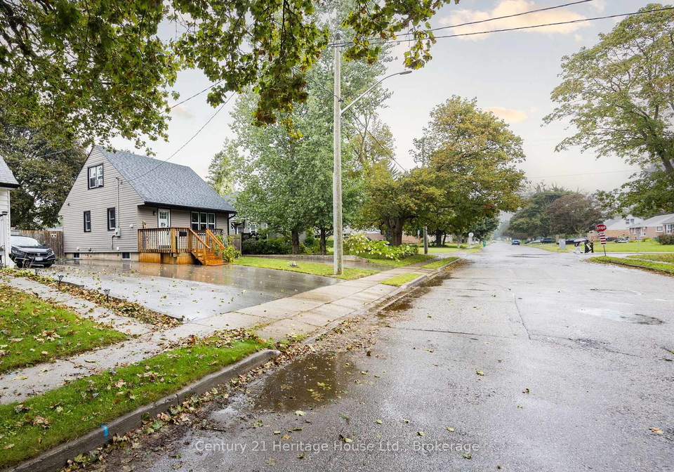 102-stewart-avenue-cambridge-ontario-x13776122