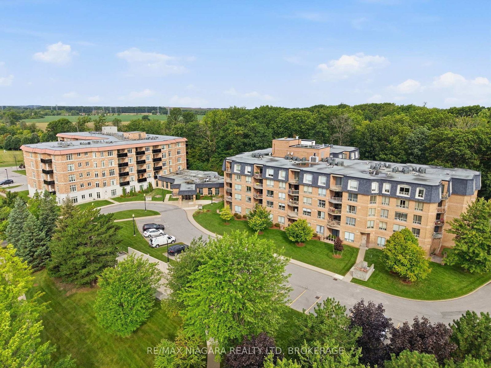 8111-forest-glen-drive-niagara-falls-ontario-x13776764