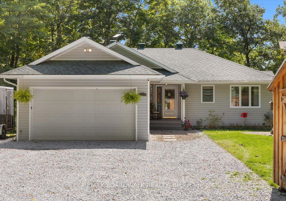 700-strawberry-lane-tay-valley-ontario-x13776808