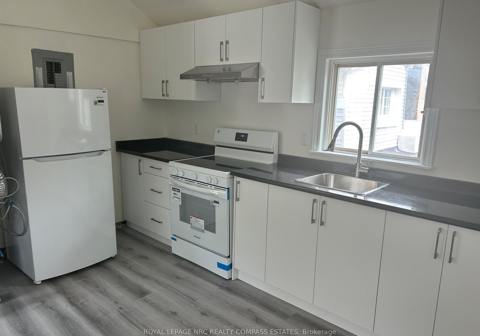 4299-second-avenue-niagara-falls-ontario-x13777050