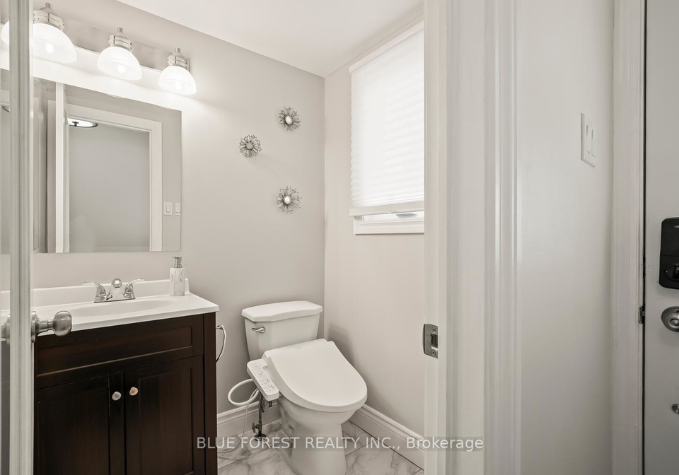 25-erica-crescent-london-south-ontario-x13777462