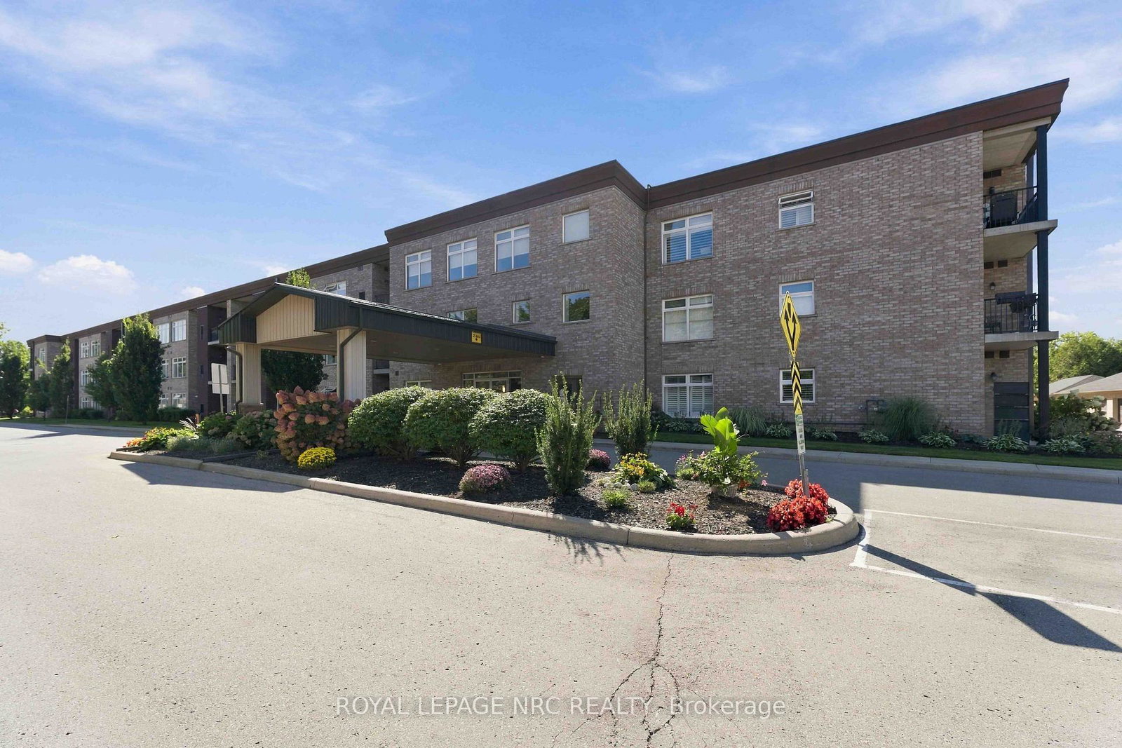 4644-pettit-avenue-niagara-falls-ontario-x13777598
