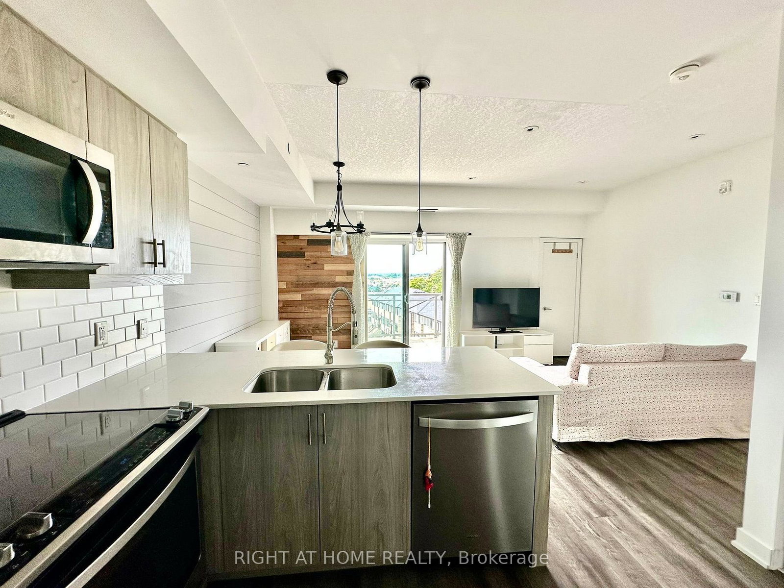 16-markle-crescent-hamilton-ontario-x13777614