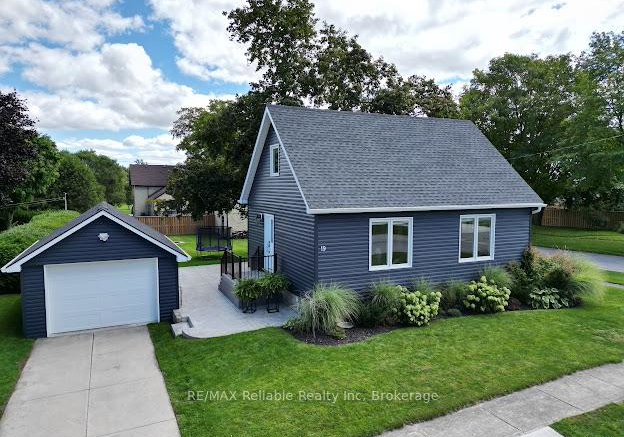 19-bismark-street-bluewater-ontario-x13777634