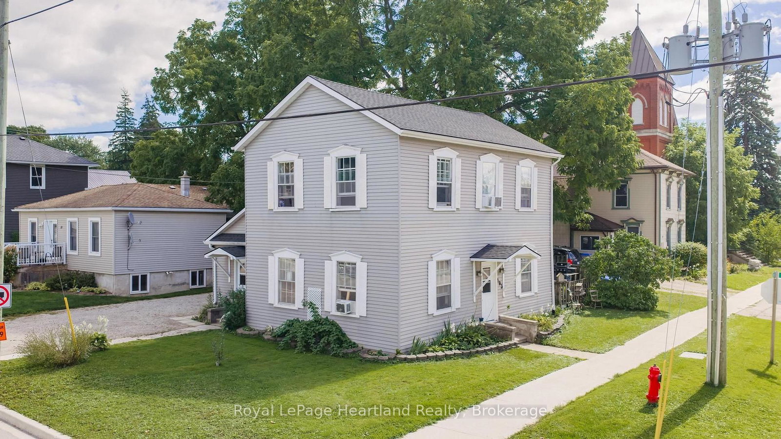 103-james-st-street-central-huron-ontario-x13777650