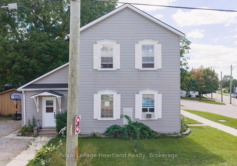 103-james-st-street-central-huron-ontario-x13777650