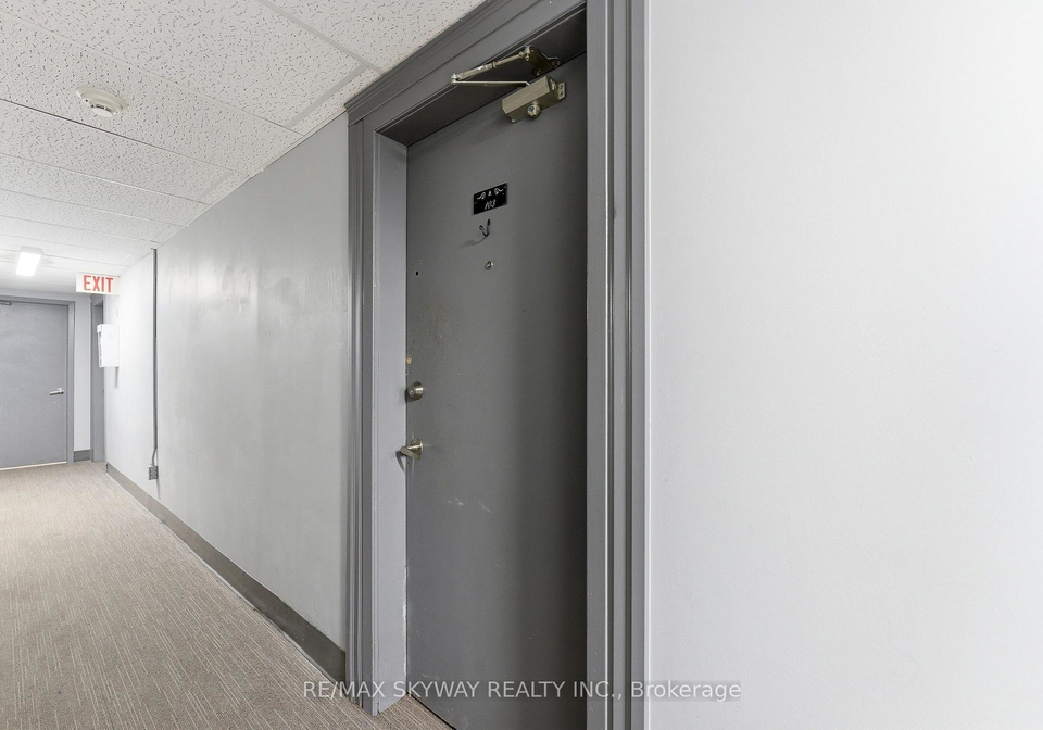 25-college-street-e-belleville-ontario-x13777796