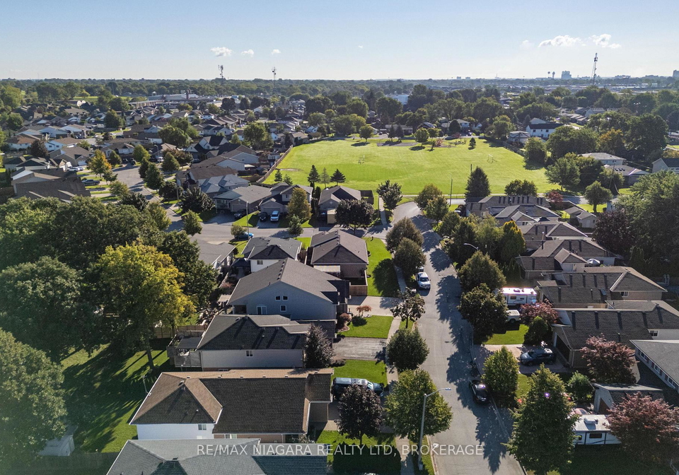 7919-fleming-drive-niagara-falls-ontario-x13778354