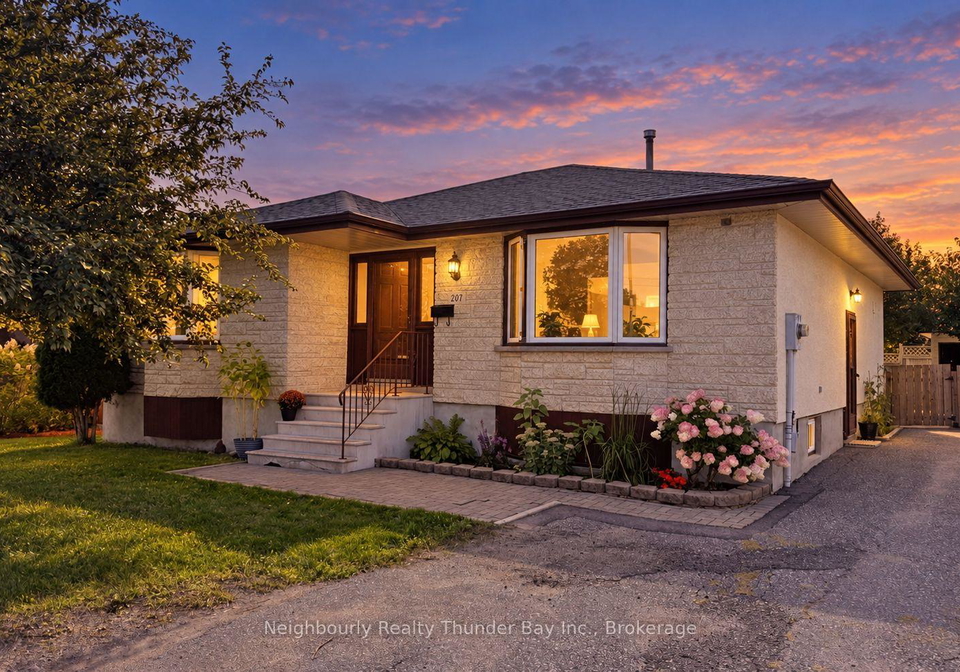 207-london-drive-thunder-bay-ontario-x13778390