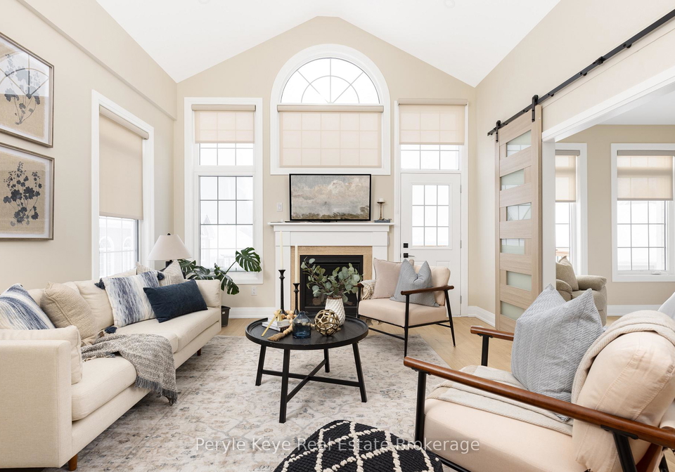 2-leeds-court-bracebridge-ontario-x13778442