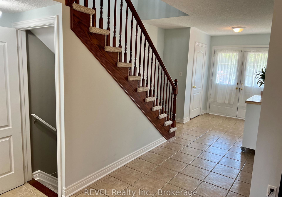 18-mackenzie-king-avenue-st-catharines-ontario-x13778644