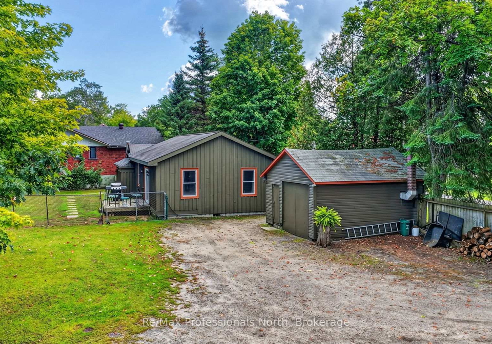160-isaac-street-gravenhurst-ontario-x13778762