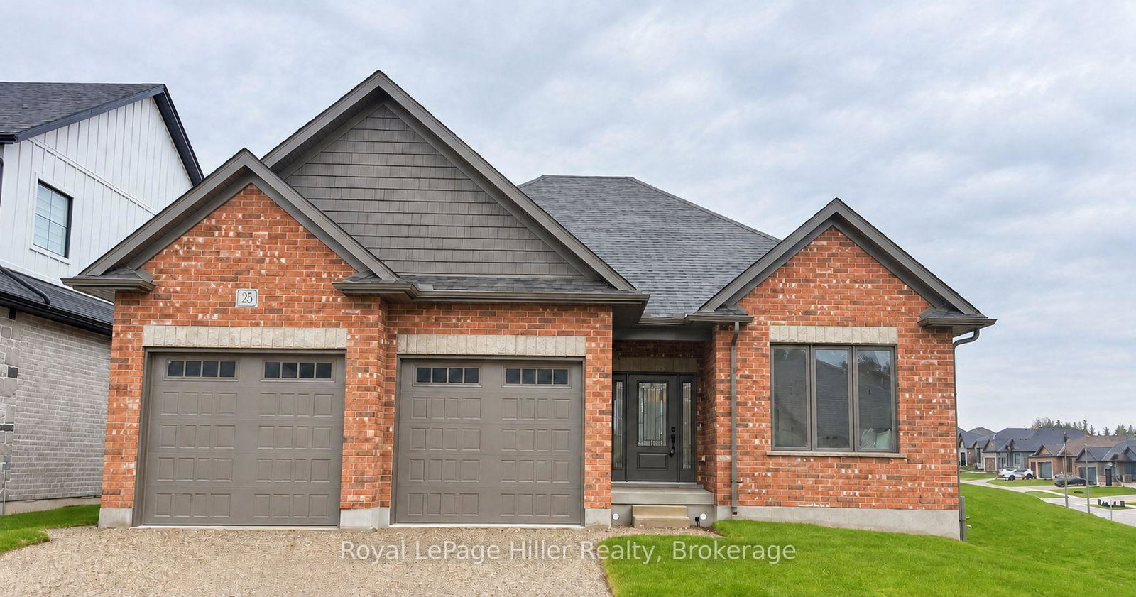 25-avery-place-perth-east-ontario-x13778856