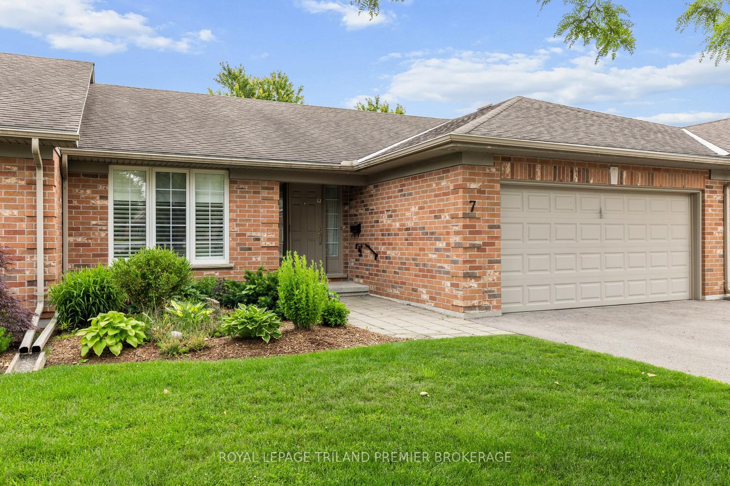 1755-louise-boulevard-london-north-ontario-x13778994