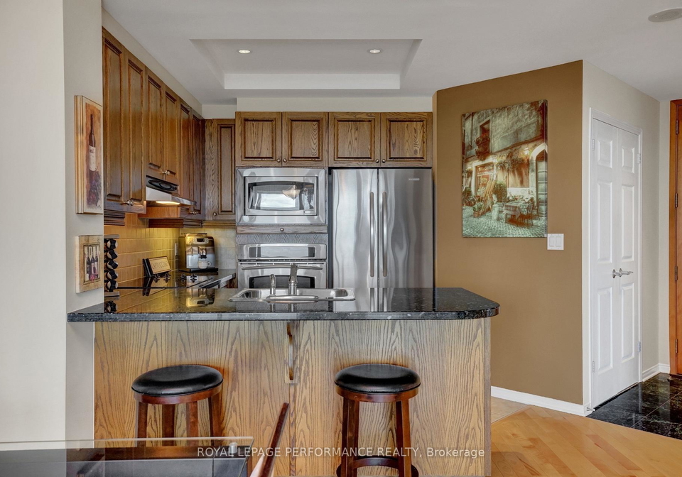 38-metropole-private-ottawa-ontario-x13779296
