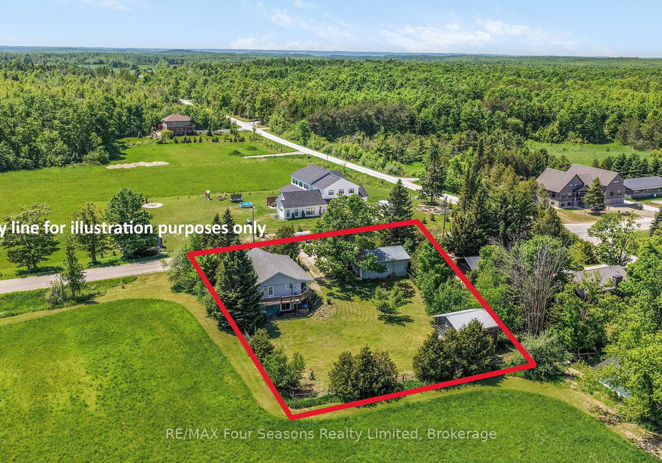 595365-4th-line-blue-mountains-ontario-x13779456