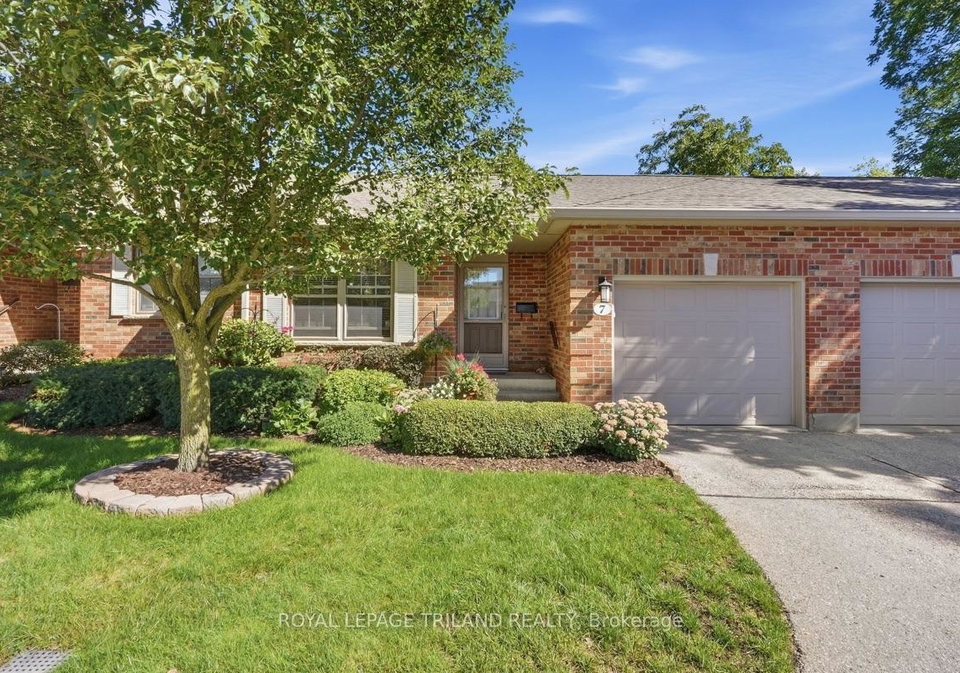 133commissioners-road-w-london-south-ontario-x13779542