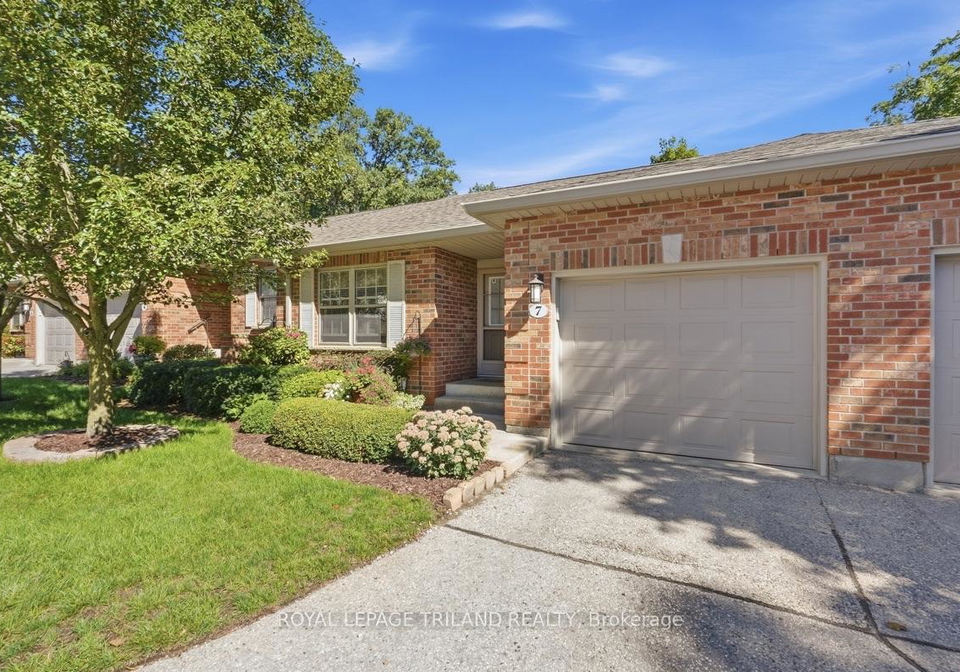133commissioners-road-w-london-south-ontario-x13779542