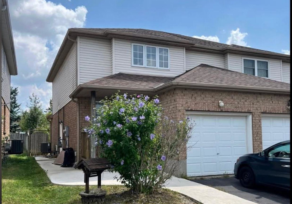 26-activa-avenue-kitchener-ontario-x13779664
