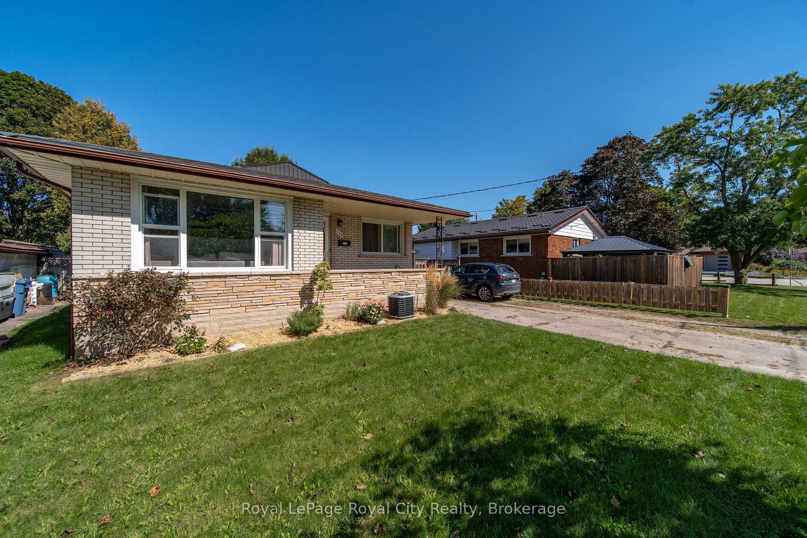 164-waverley-drive-guelph-ontario-x13779672
