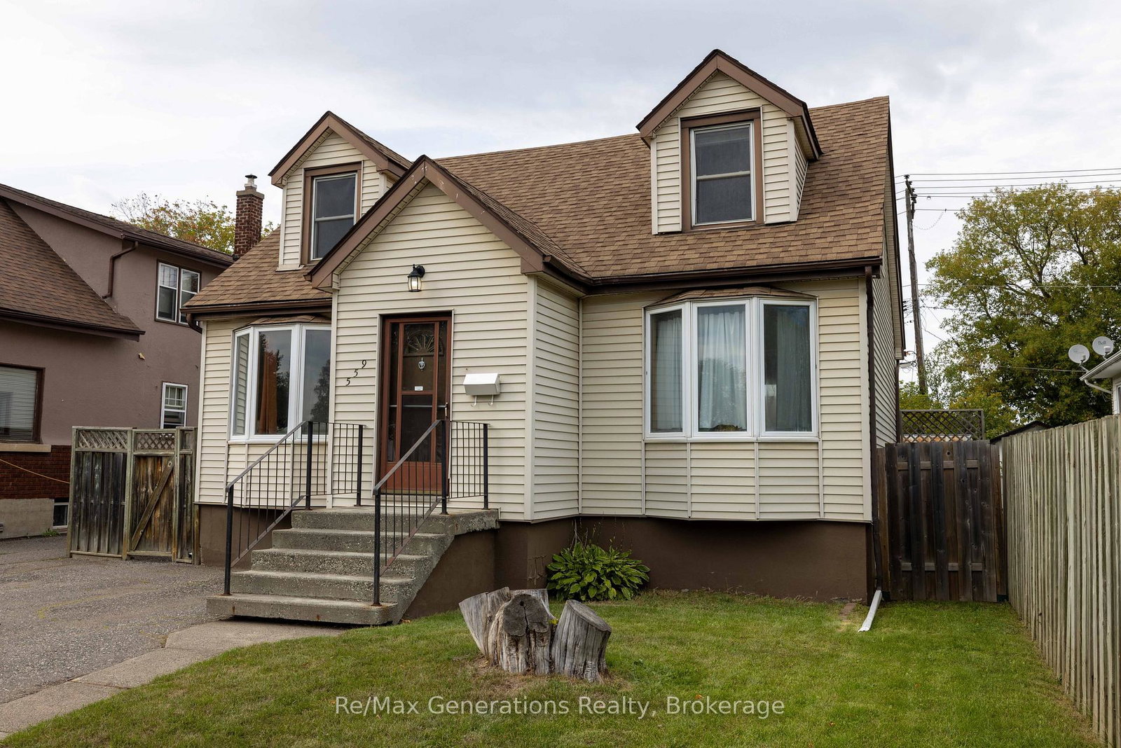 559-empire-avenue-e-thunder-bay-ontario-x13779690