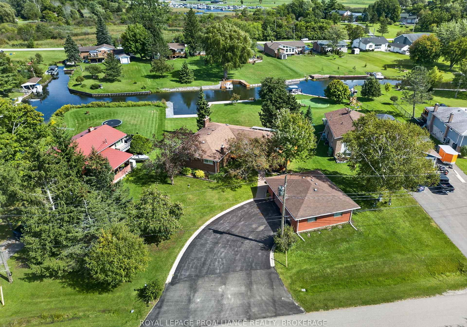 38-willowbank-w-front-of-leeds-seeleys-bay-ontario-x13779800