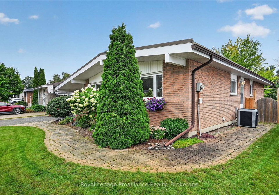 1296-hudson-street-peterborough-ontario-x13780136