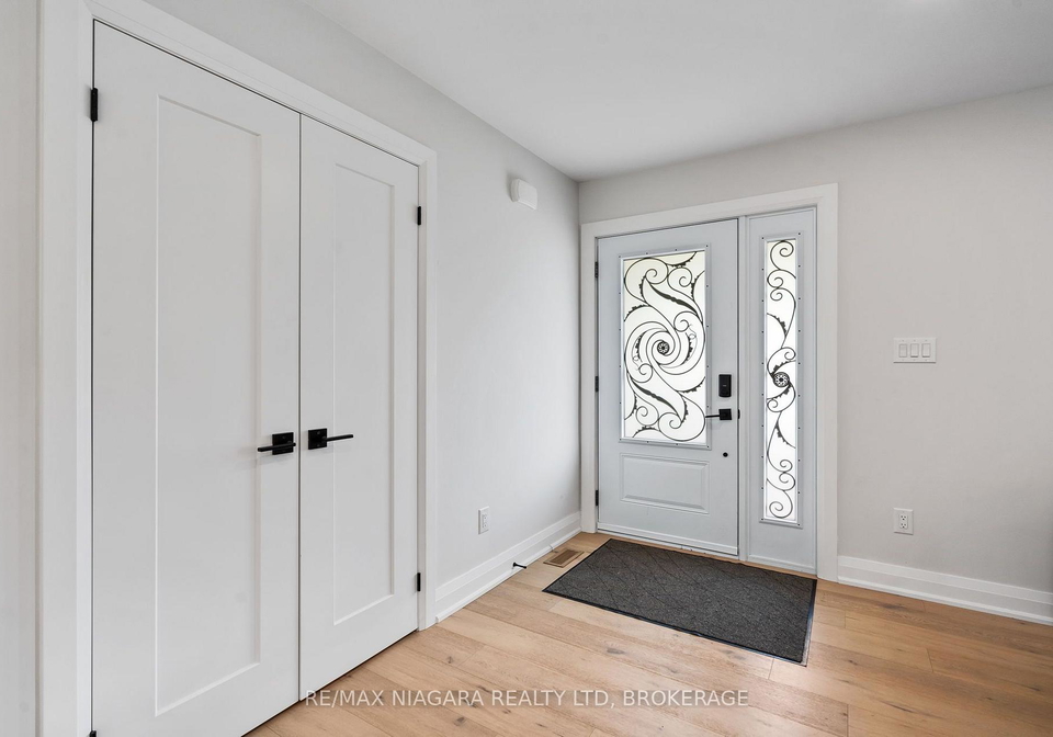 22-george-street-grimsby-ontario-x13780274