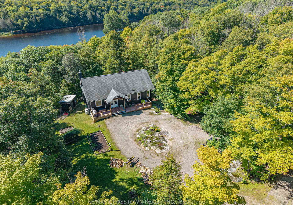 482-east-poverty-bay-road-magnetawan-ontario-x13780296