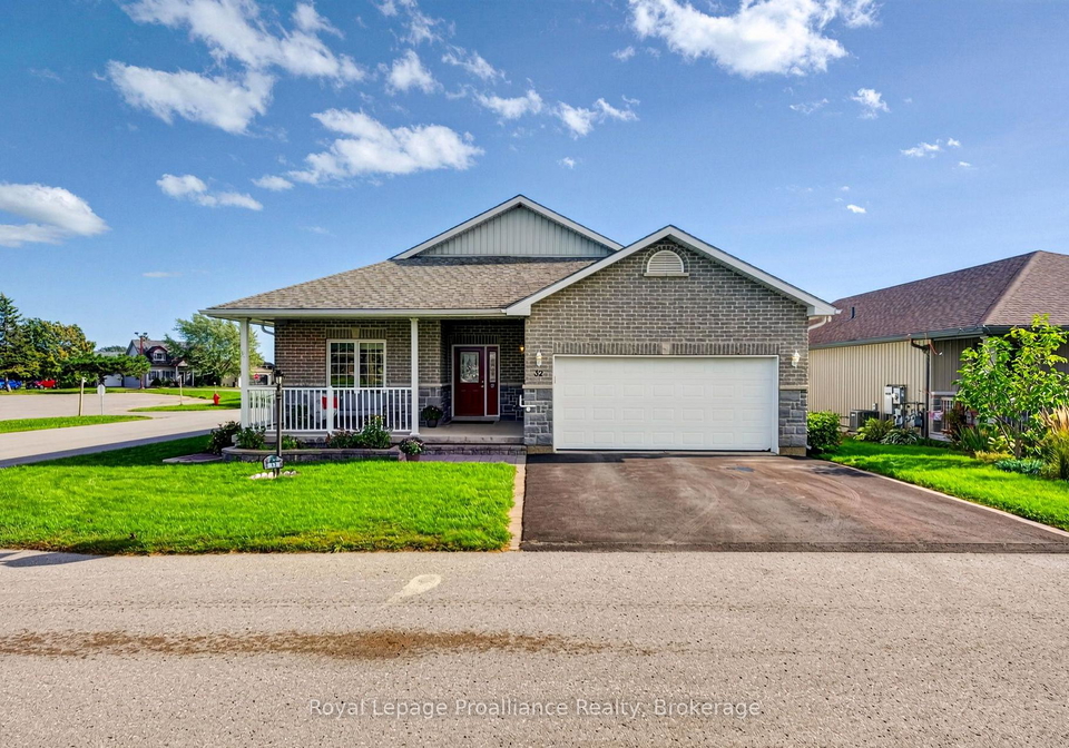 32-merrill-drive-prince-edward-county-ontario-x13780456