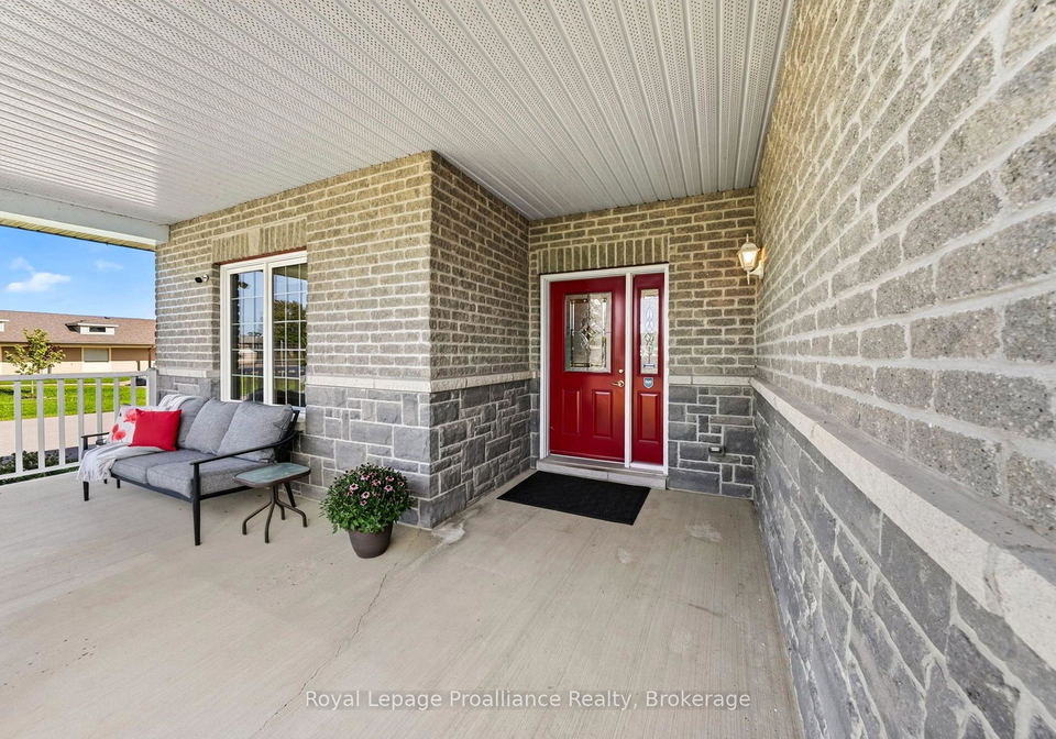 32-merrill-drive-prince-edward-county-ontario-x13780456