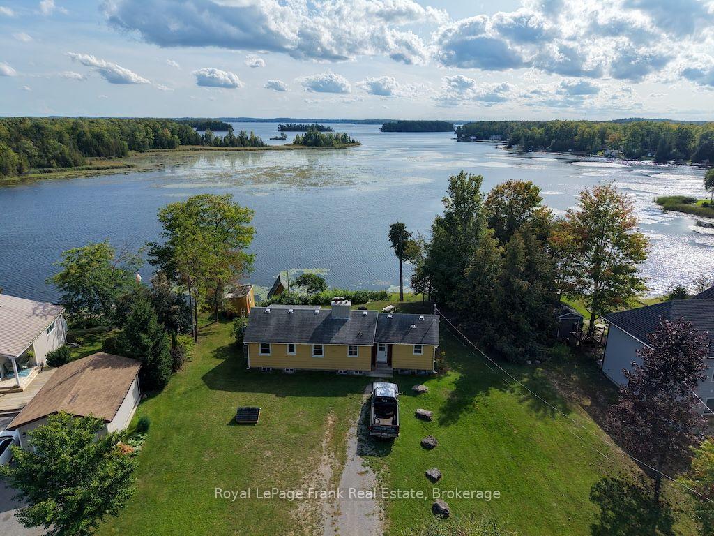 20-fire-route-60-trent-lakes-ontario-x13780592