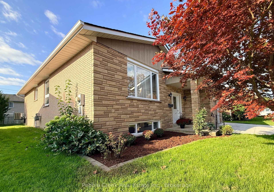 21-suncoast-drive-w-goderich-ontario-x13780812