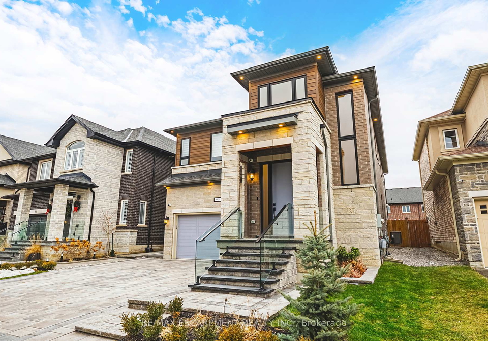90-robertson-road-hamilton-ontario-x13780978