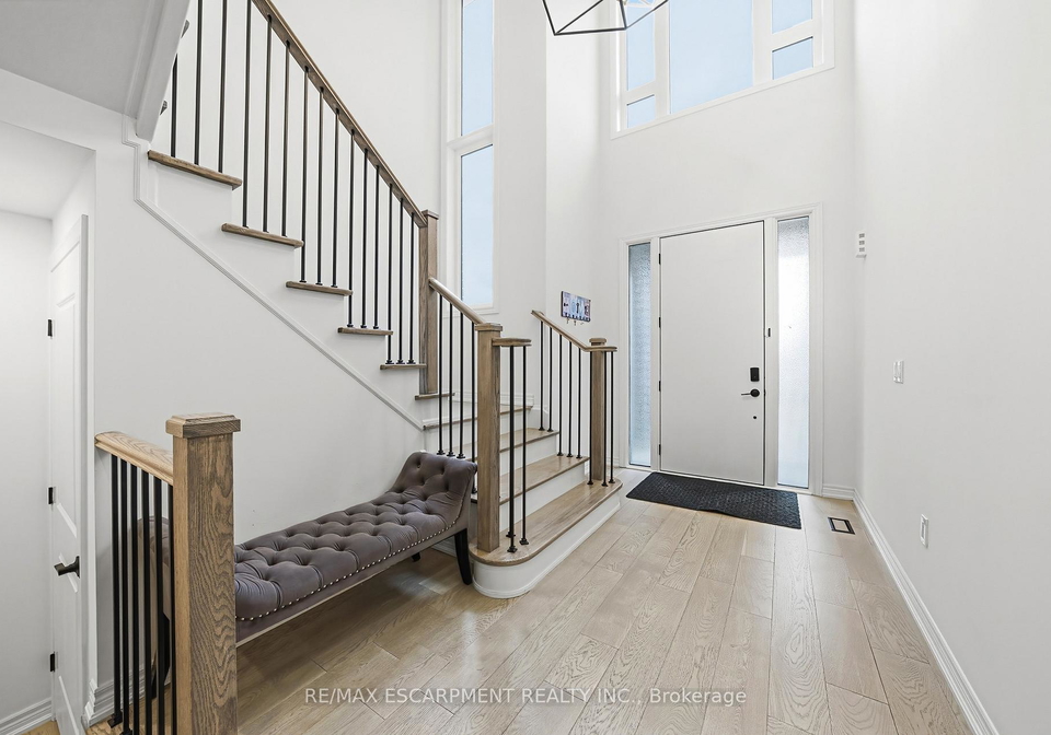 90-robertson-road-hamilton-ontario-x13780978