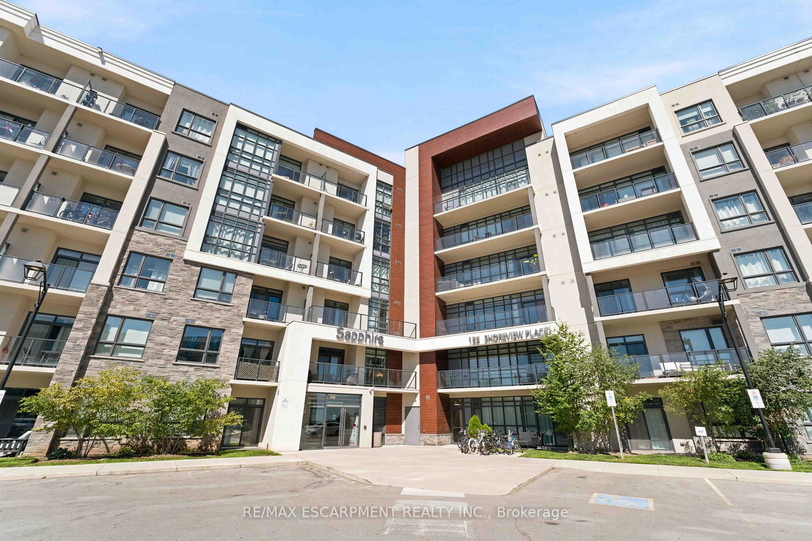 125-shoreview-place-hamilton-ontario-x13781066