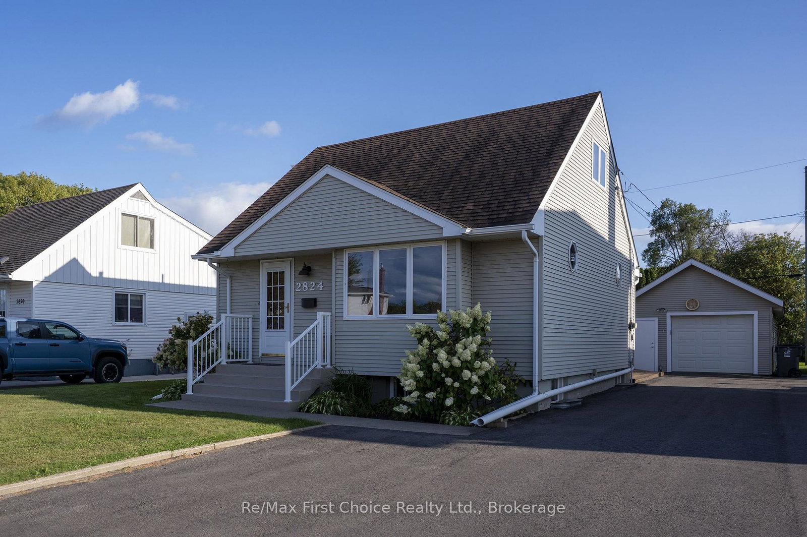 2824-moodie-street-e-thunder-bay-ontario-x13781080
