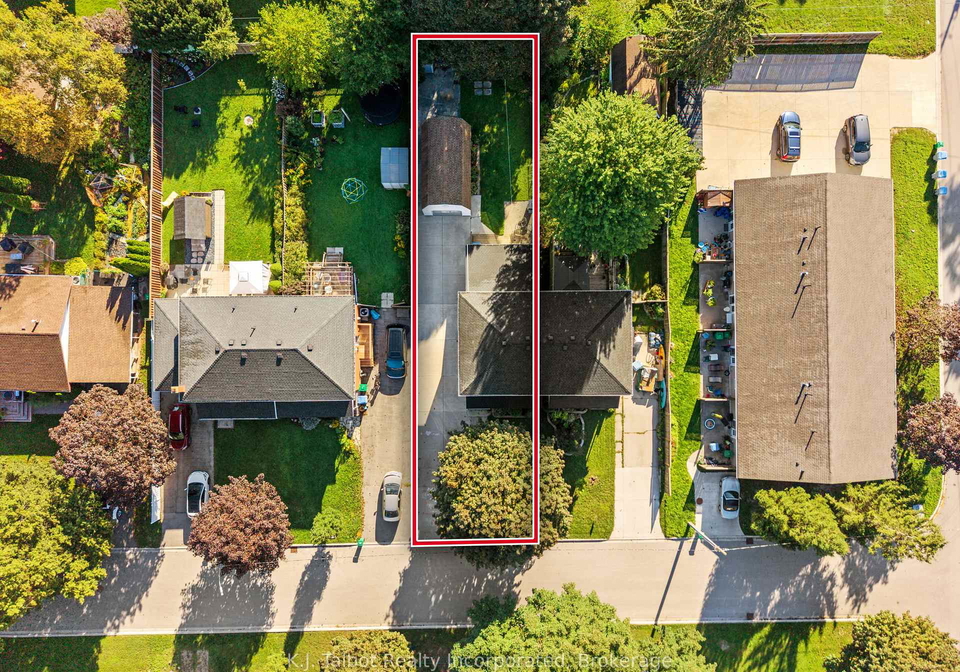 239-tilt-street-goderich-ontario-x13781360