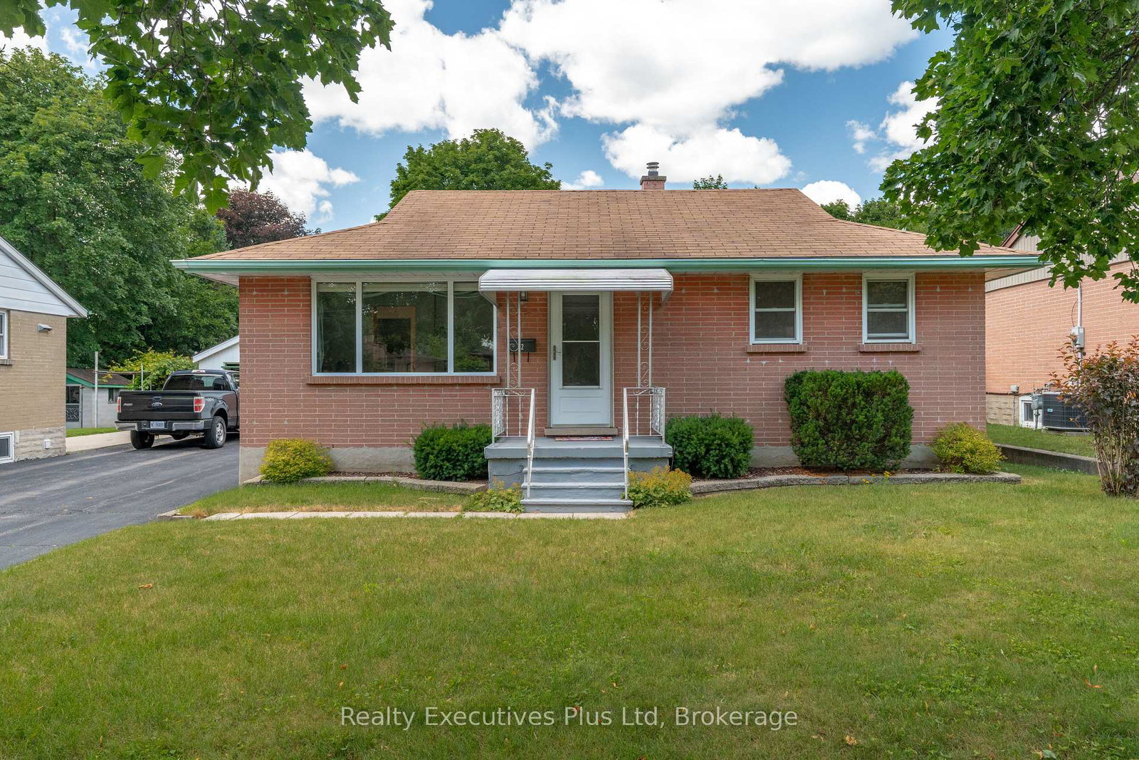 82-cassino-avenue-guelph-ontario-x13781378