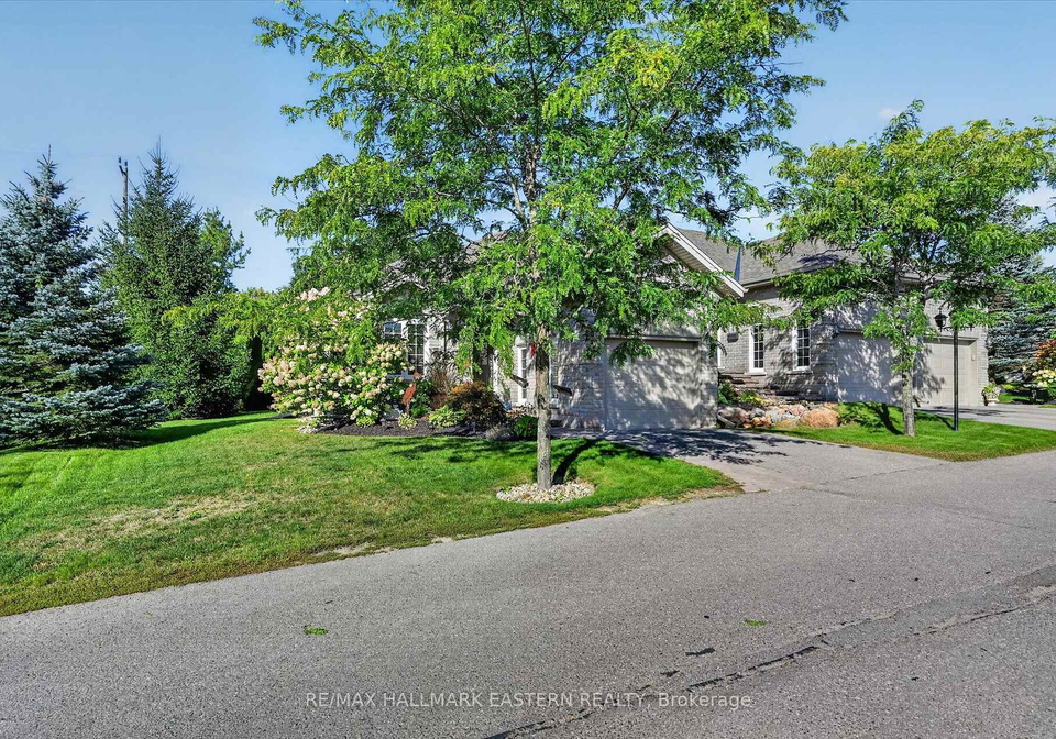 301-carnegie-avenue-peterborough-ontario-x13781626
