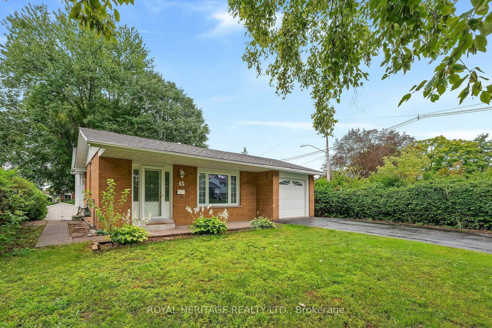 45-barbara-street-quinte-west-ontario-x13781708